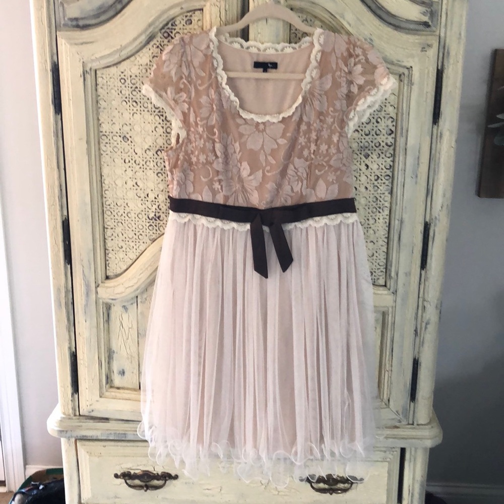 Short sleeve spring dress